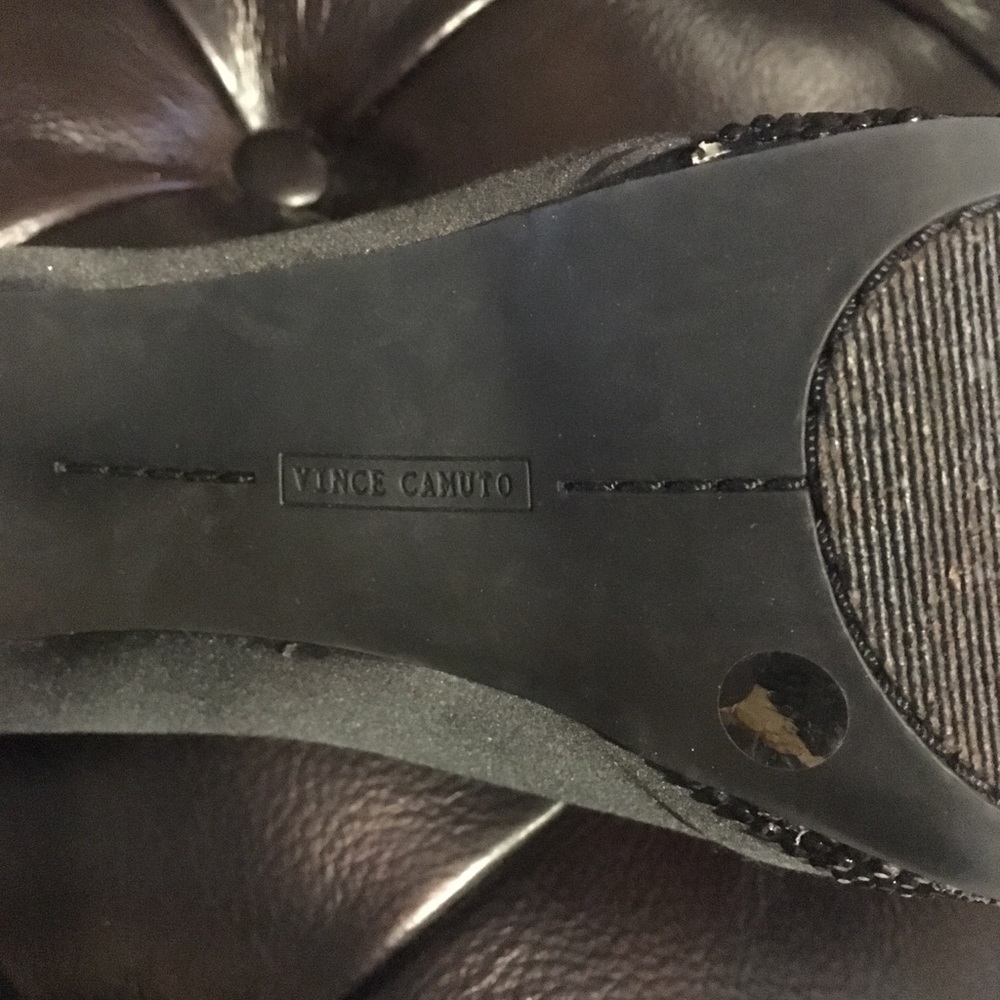 Vince Camuto black bowtie adorable heels - Picture 6 of 6